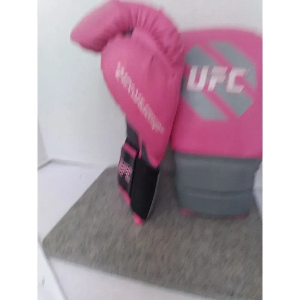 UFC Pink & Grey Boxing‎ Gloves Training Fitness Combat Sports Gear